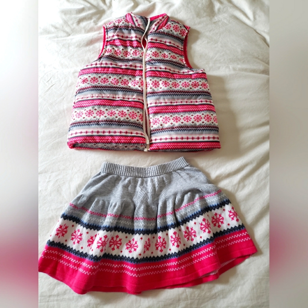 Girls' snowflake pattern matching vest and skirt